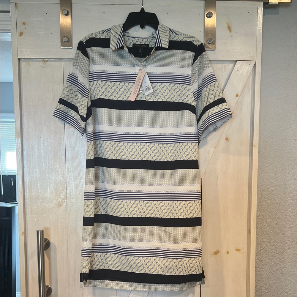 Banana Republic Women’s Shirt Dress in blue and White Stripes
